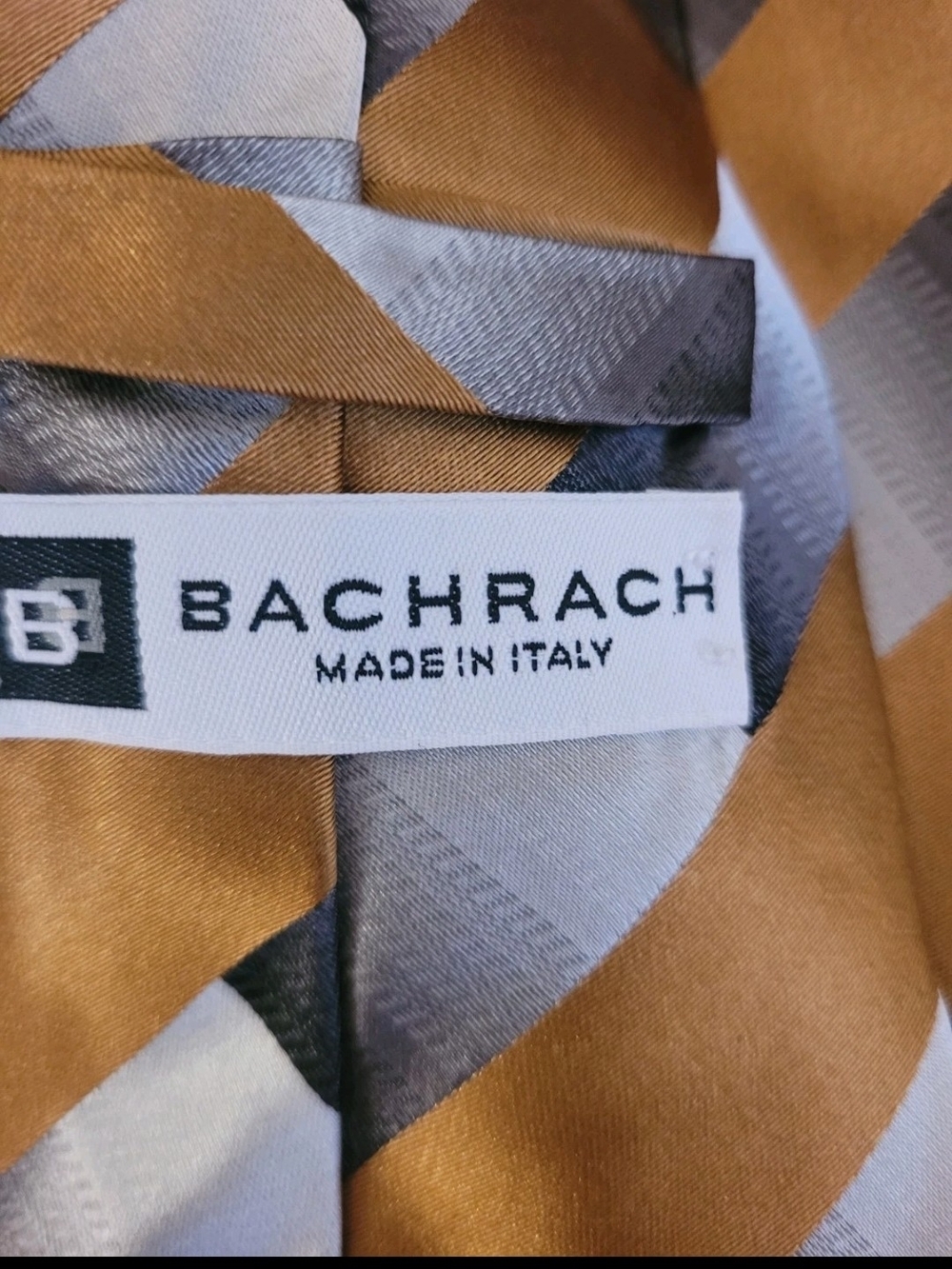 Vintage Bachrach Stripped Gold Silver 100% Silk Tie Made In Italy Designer - Picture 3 of 4